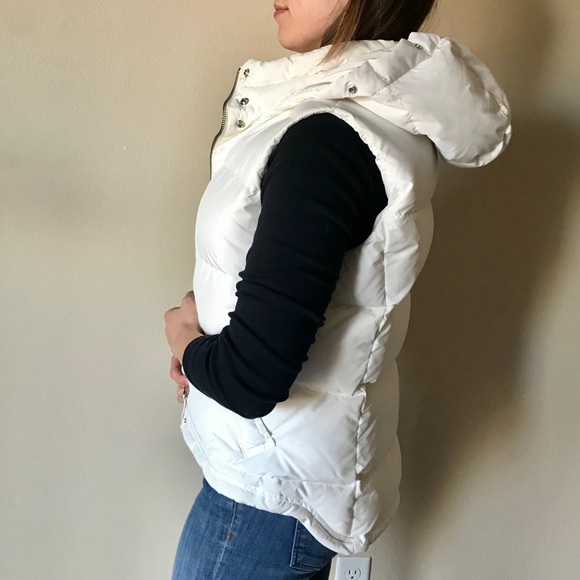 J Crew Puffer Vest (M) - Picture 4 of 8